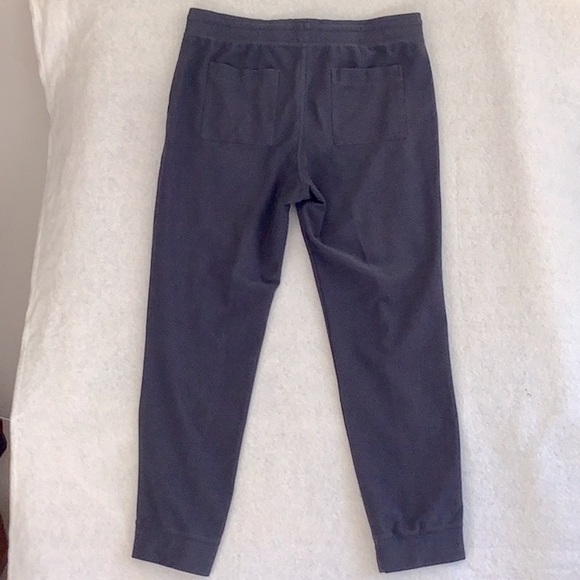 GAP Dark Gray Sweatpants - Picture 8 of 8